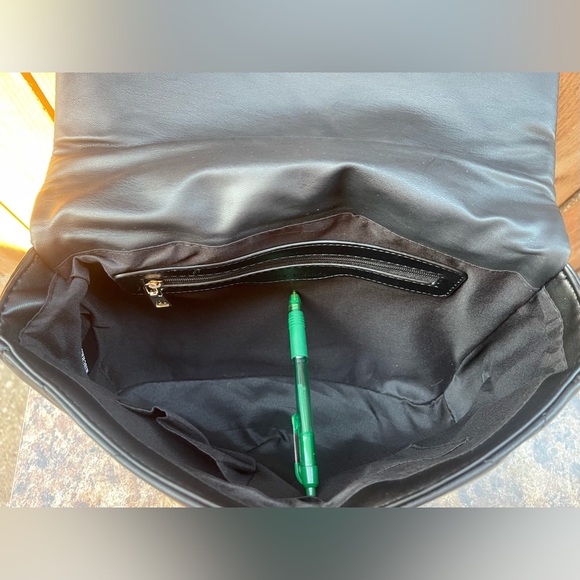 Badgley Mischka Quilted Big Chain Crossbody Bag - Picture 11 of 14